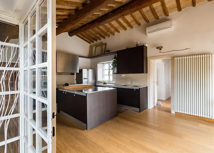 Habitat\'S Renella Penthouse