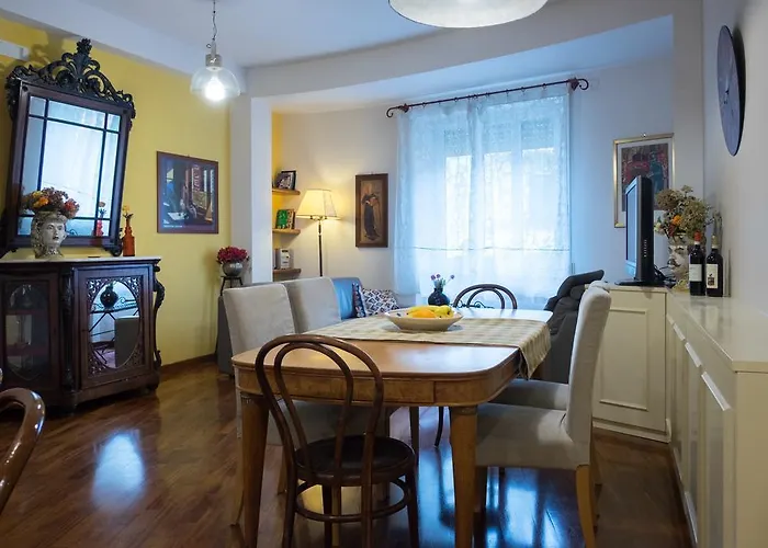 Glorioso Stylish Apartment