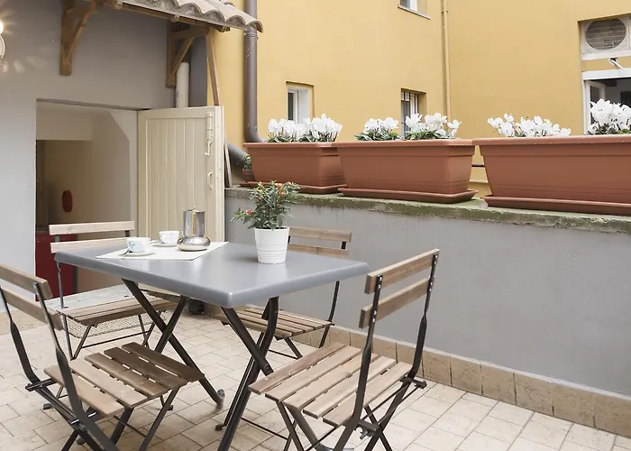 Campo De\' Fiori Central Flat