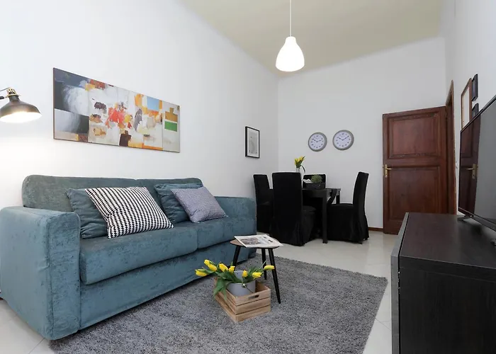 Central San Lorenzo Apartment