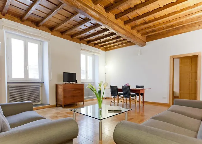 Pantheon Suite Apartment