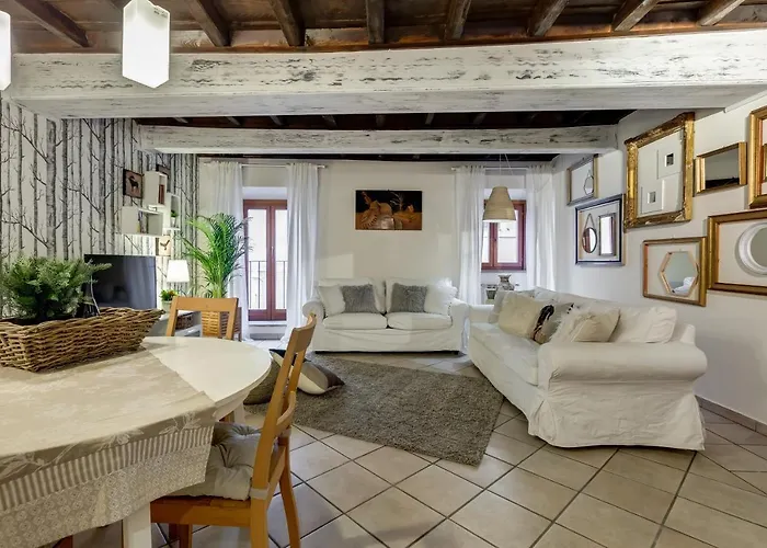 Trevi Fountain Apartment