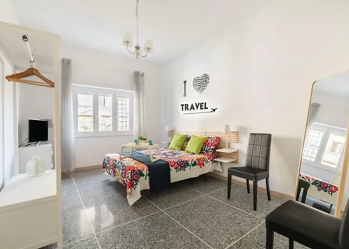Stars Luxury Apartments 1