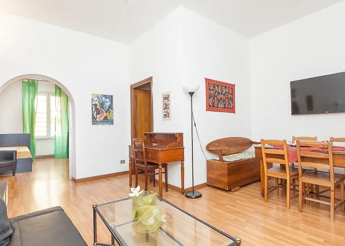 Rental In Rome Santini Apartment