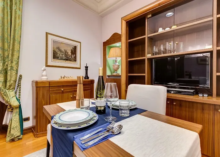 Pantheon Antique Suite