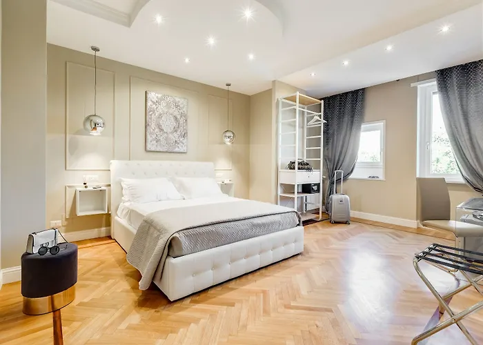 Mellini Palace Suites By Premium Suites Collection