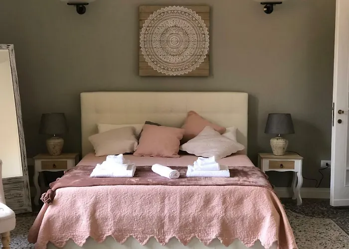 Monti Luxury