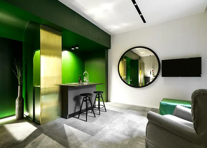 Etruscan Luxury Suites