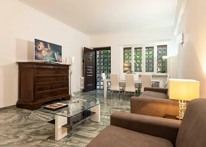 Vatican Holiday Apartment 307