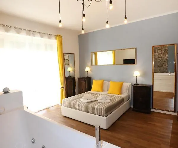 Unique Luxury Apartment And Rooms