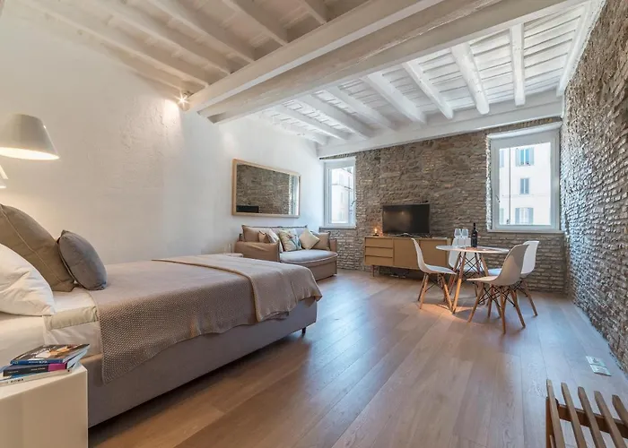 Campo De\' Fiori Apartment - Charme Homes