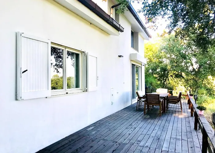 3 Bedrooms House With Jacuzzi Enclosed Garden And Wifi At Castel Di Decima