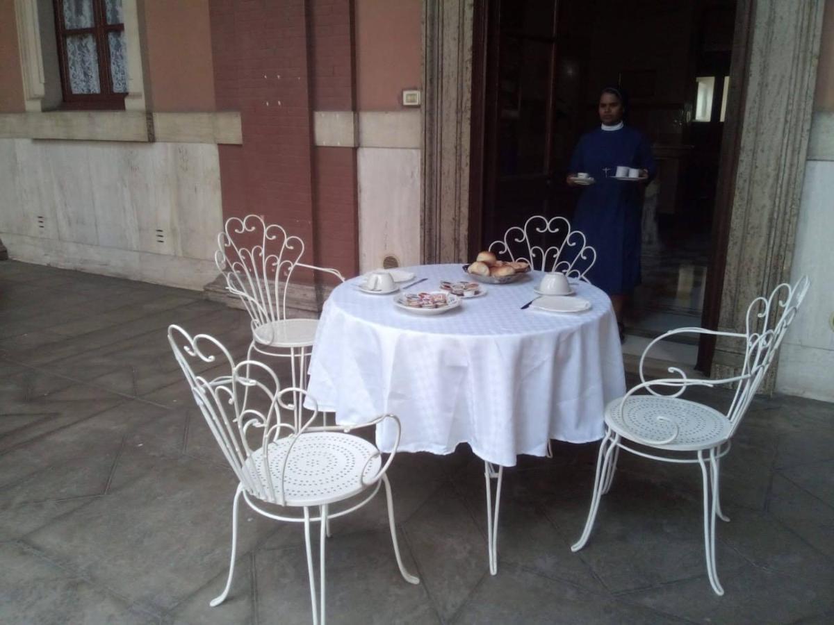 Casa S. Giuseppe Di Cluny Bed & Breakfast *