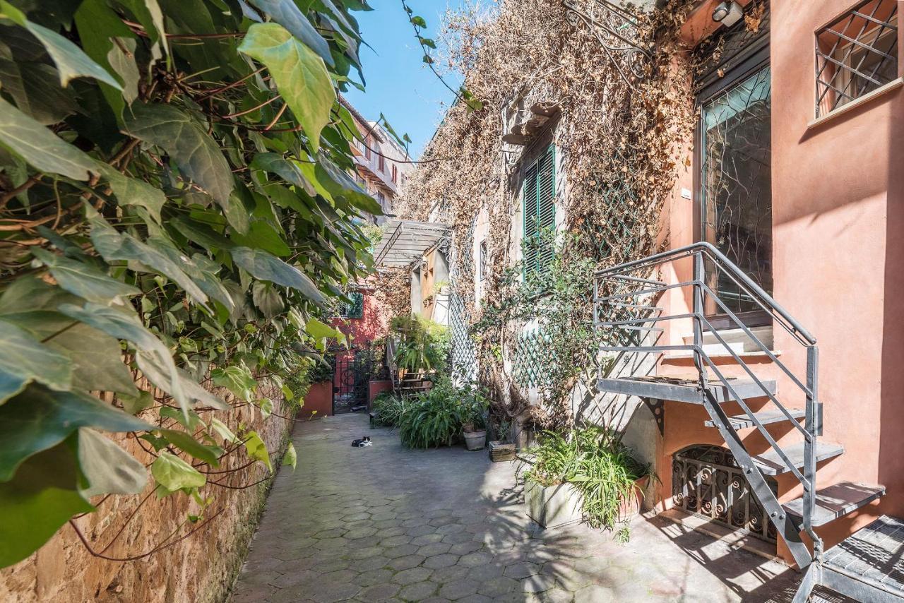 Domus Claudiae - Fromhometorome Rome