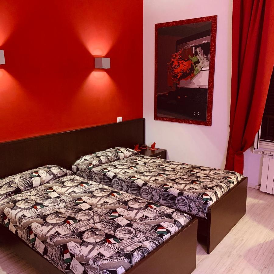 Bed & Breakfast Chroma Italy - Chroma Tessera 2*