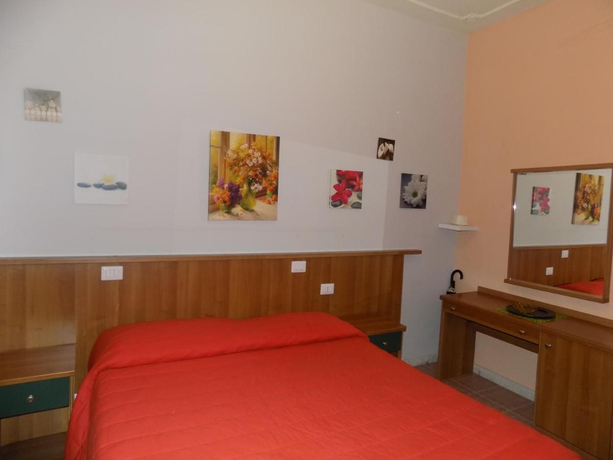 Casa Vacanza Frendy - Free Airport Transportation On Arrival If You Book An Apartment Of Minimum 3 Nights And 6 People Guest house *