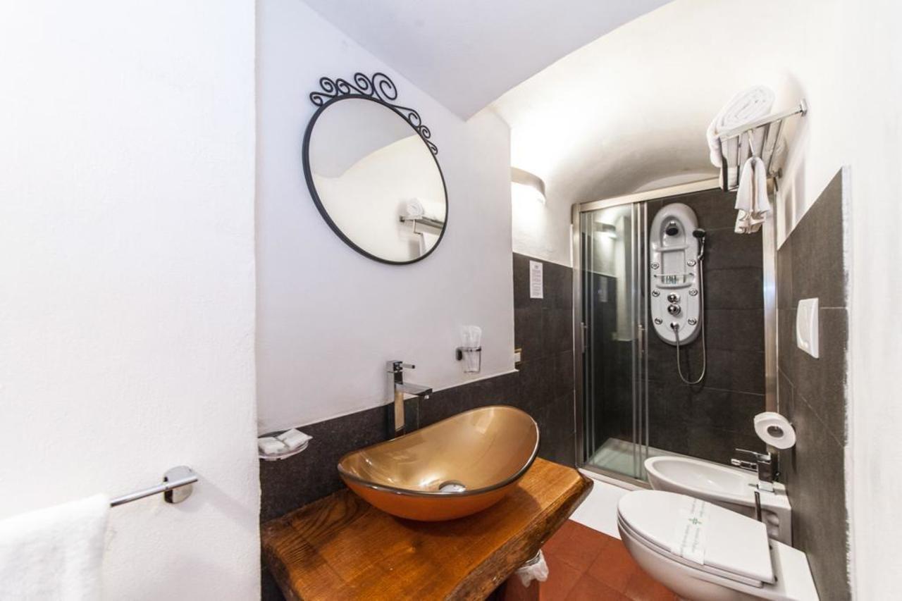 Rifugio Degli Artisti Bed & Breakfast 2*