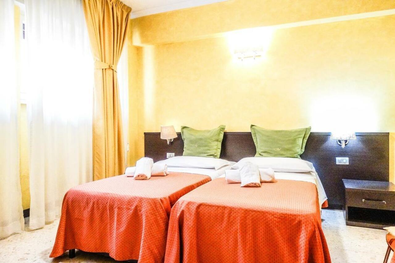 Morelli 1 5* Rome