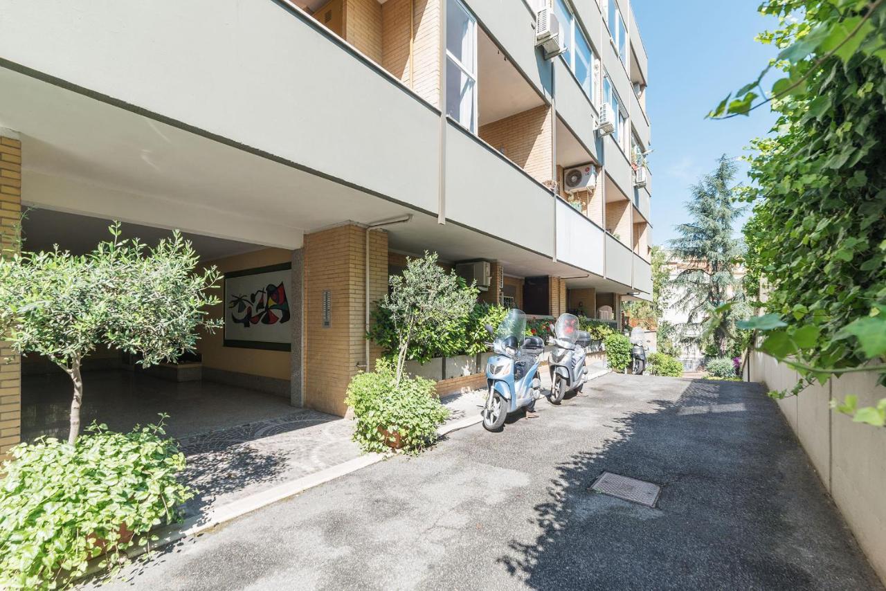 Modern Giardini Vaticani & S.pietro Apartment