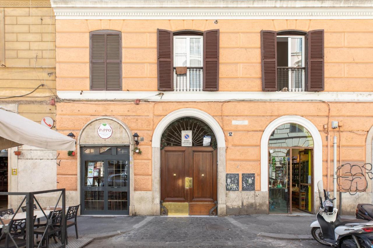 Appartement Iflat A Sparkle Of Red In Trastevere Rome