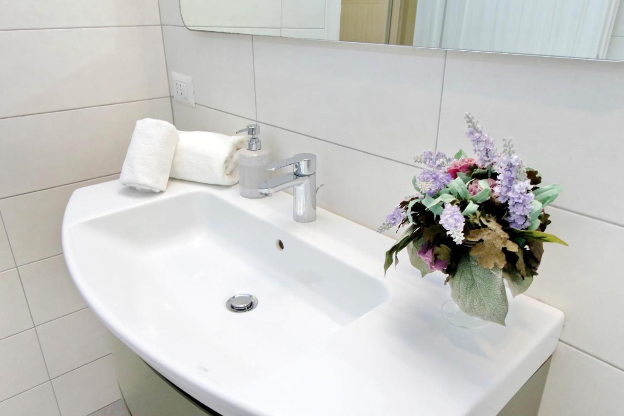 Apartment Via Cola Di Rienzo 285 Rome