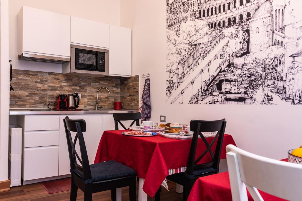 Monticello Via Cavour 3* Rome