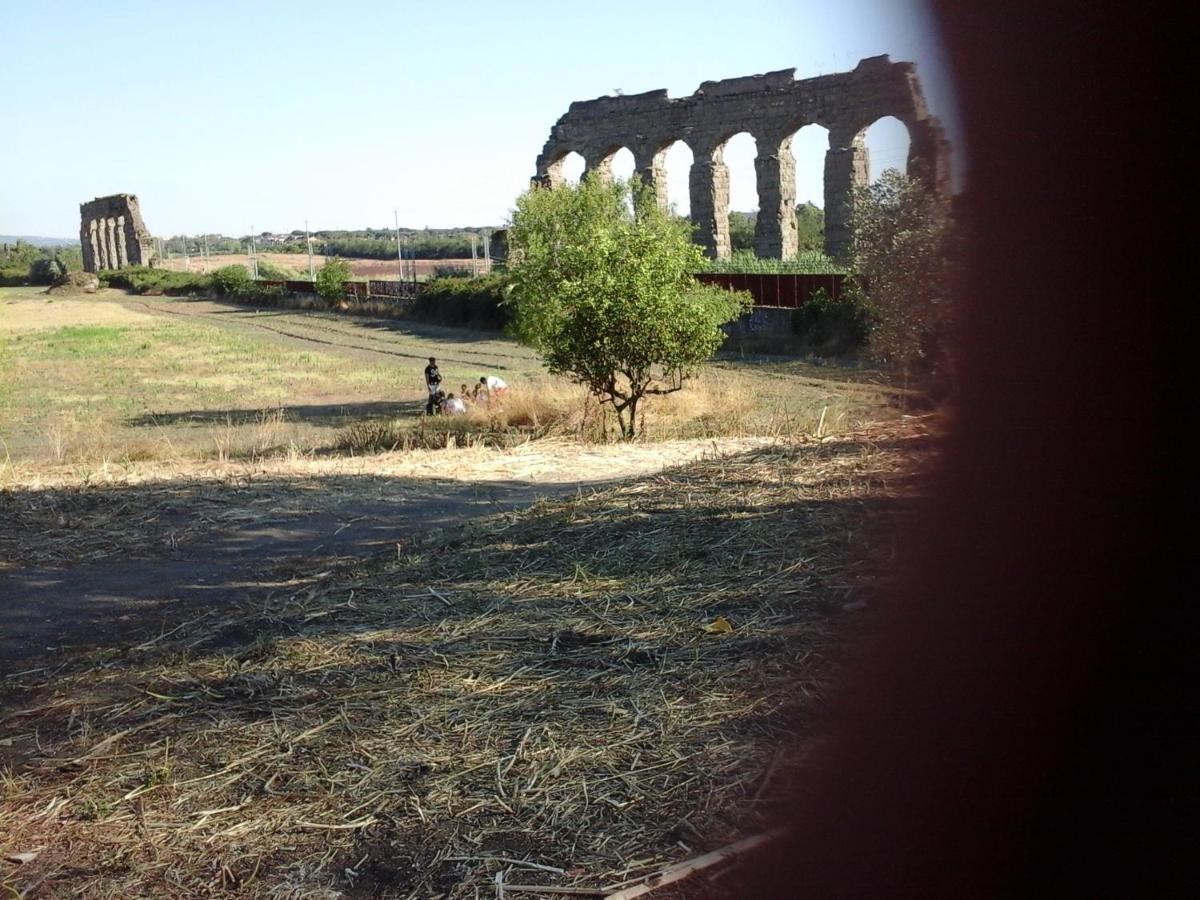Near Metro' Line - Only Wc In The 15 Minutes To Termini Station 20 To Spagna Square - In The Night Bus *