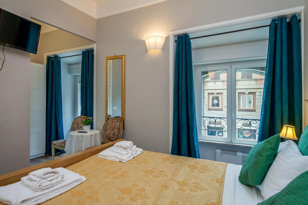 Casa de hóspedes Raphael 3*