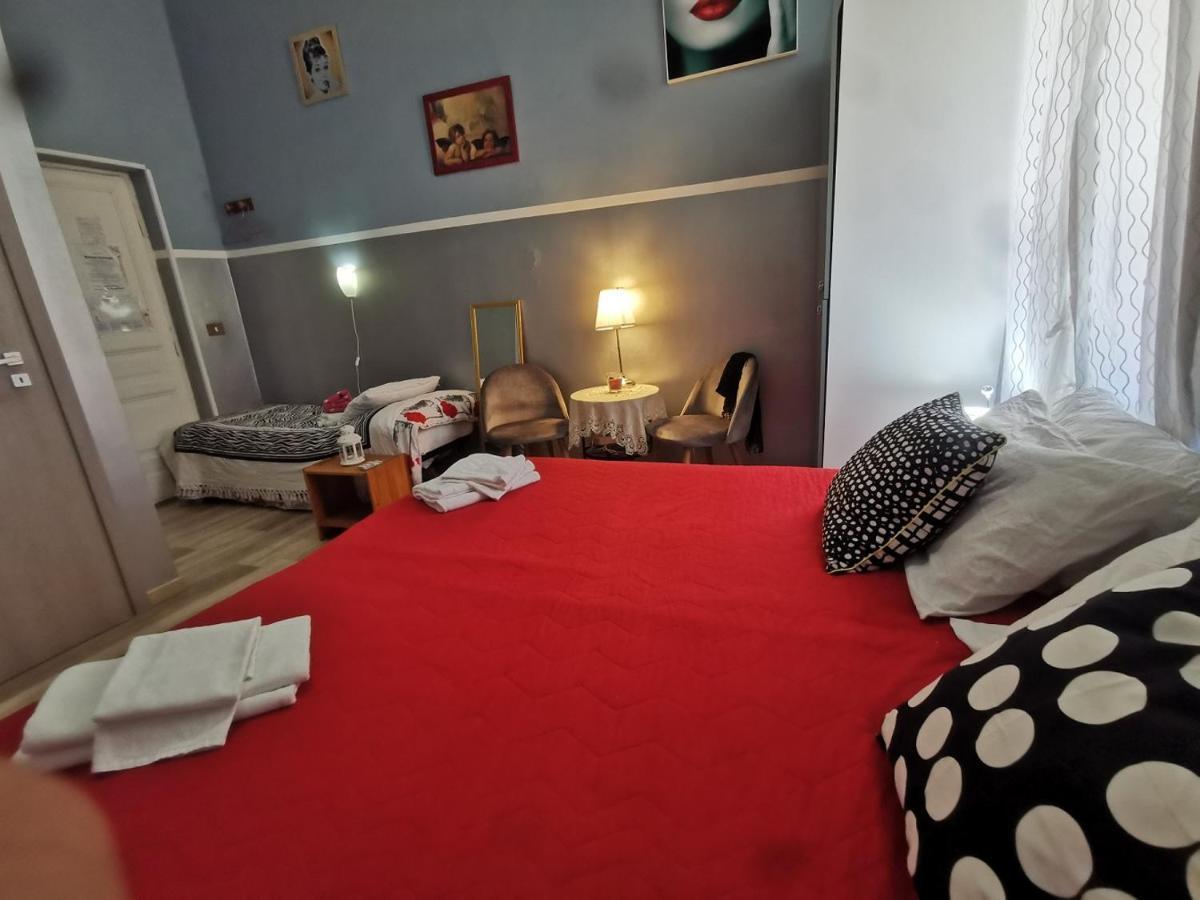 Holidays Hostel Rome
