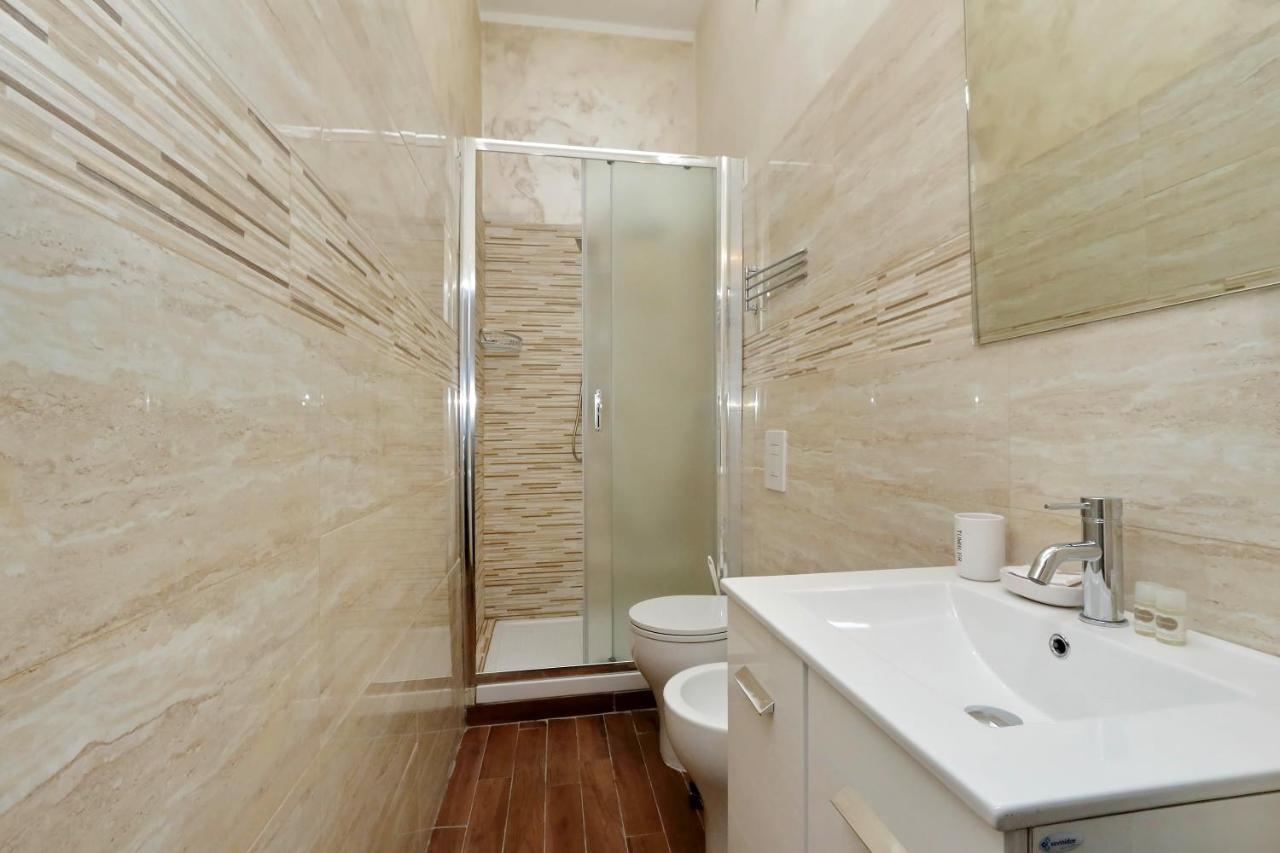 Deluxe And Chilling Jacuzzi 2*