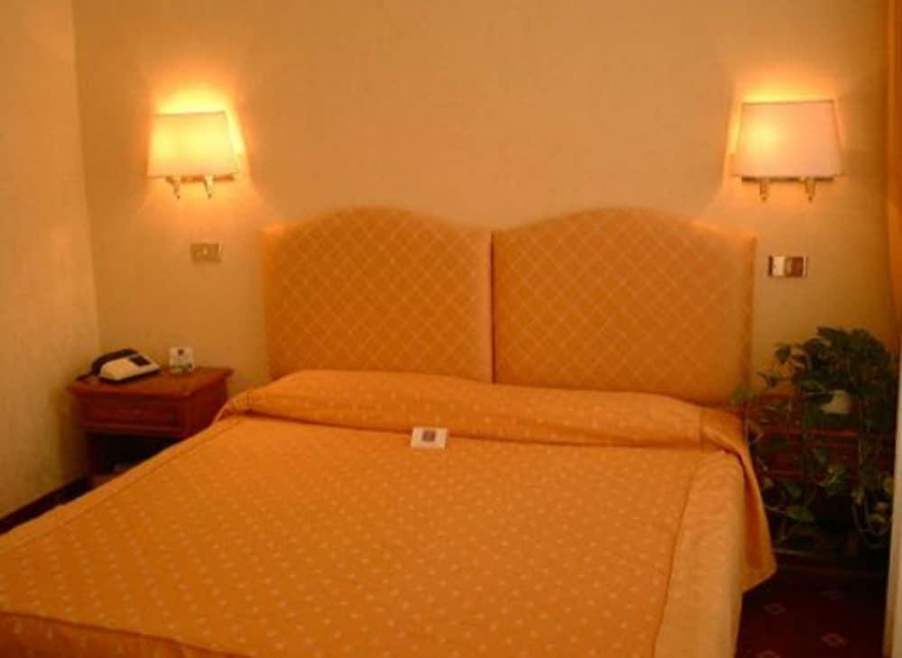 Hotel Gh San Giusto Rome