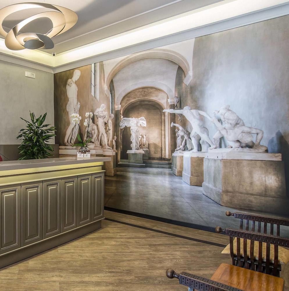 Museum Hotel 3*