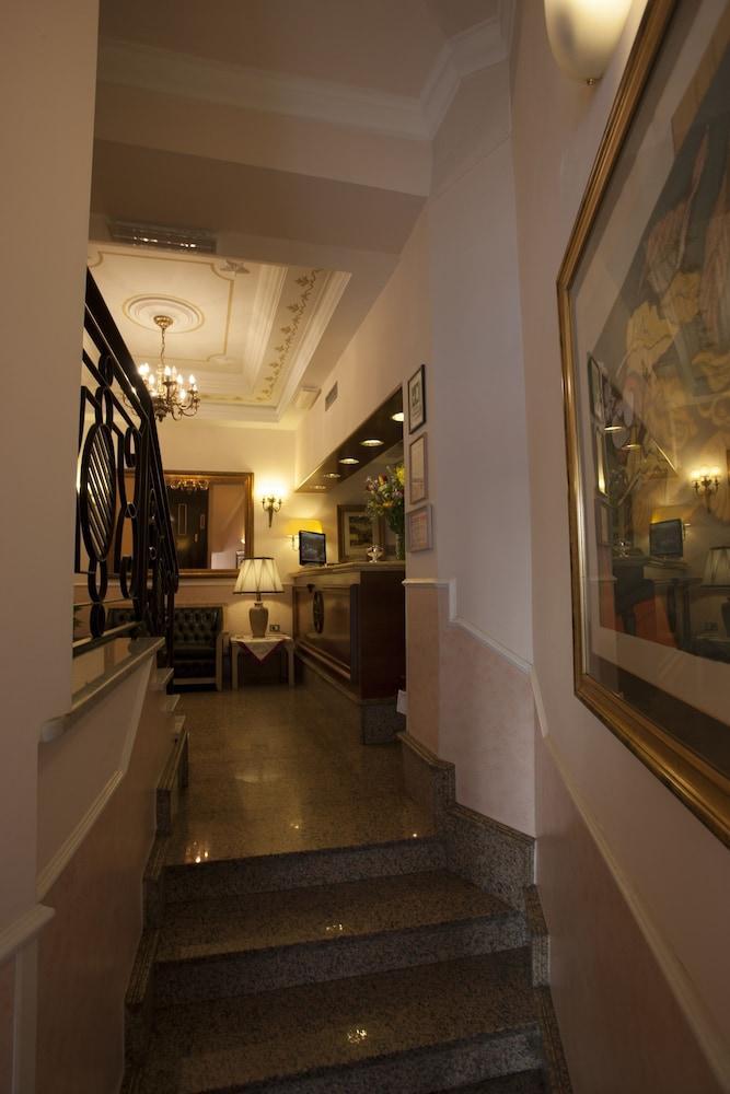Hotel Doria Palace Boutique 4*