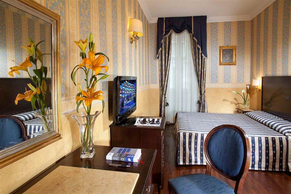 Del Corso 3* Roma