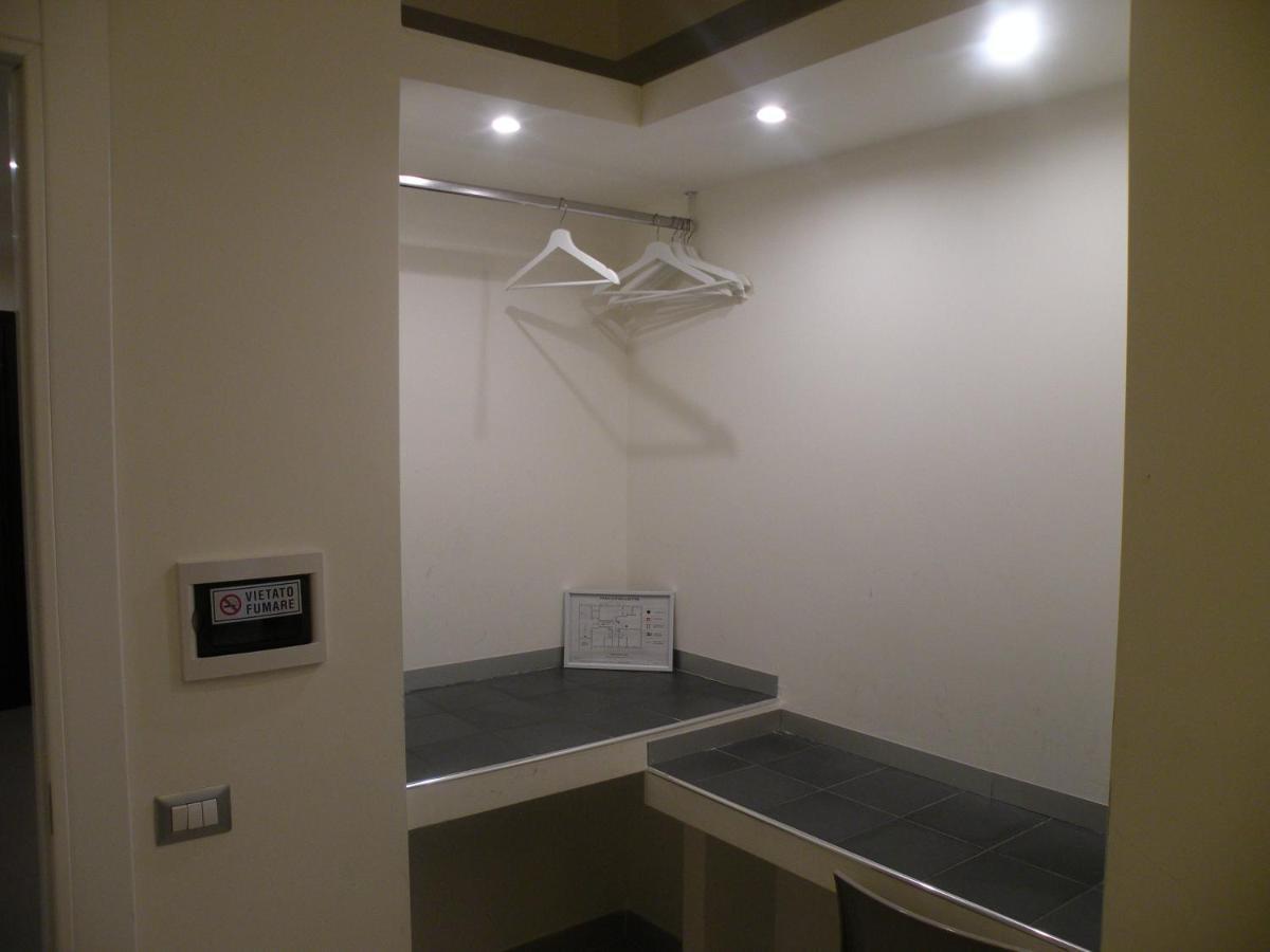 Cipro 2* Roma