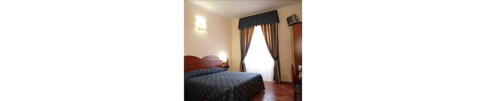 Hotel Maryelen 2