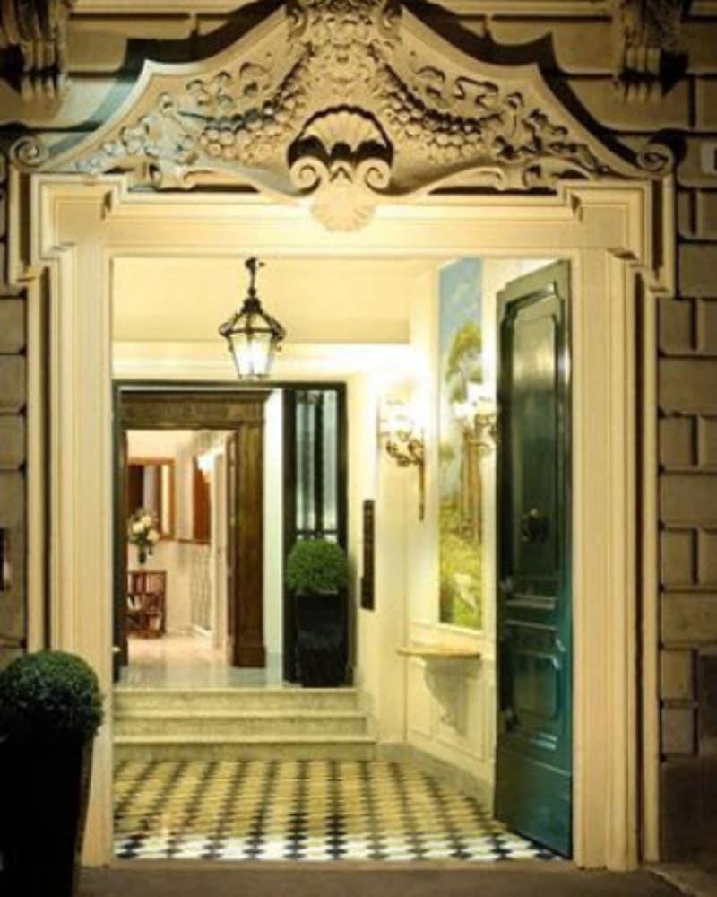 Opera Casa de hóspedes 3*