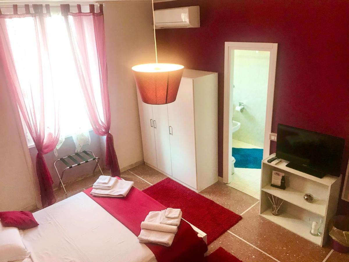 Bed & Breakfast A Casa Di Giallo Rome
