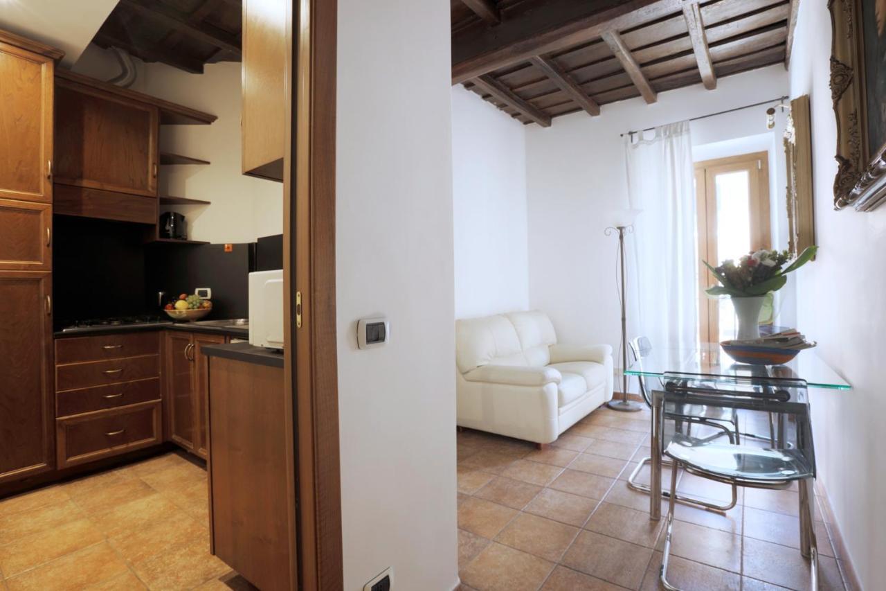 Borgo Pio 91