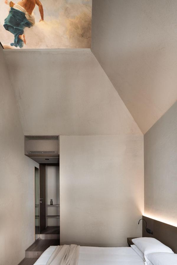 Hotel Dei Barbieri 4*