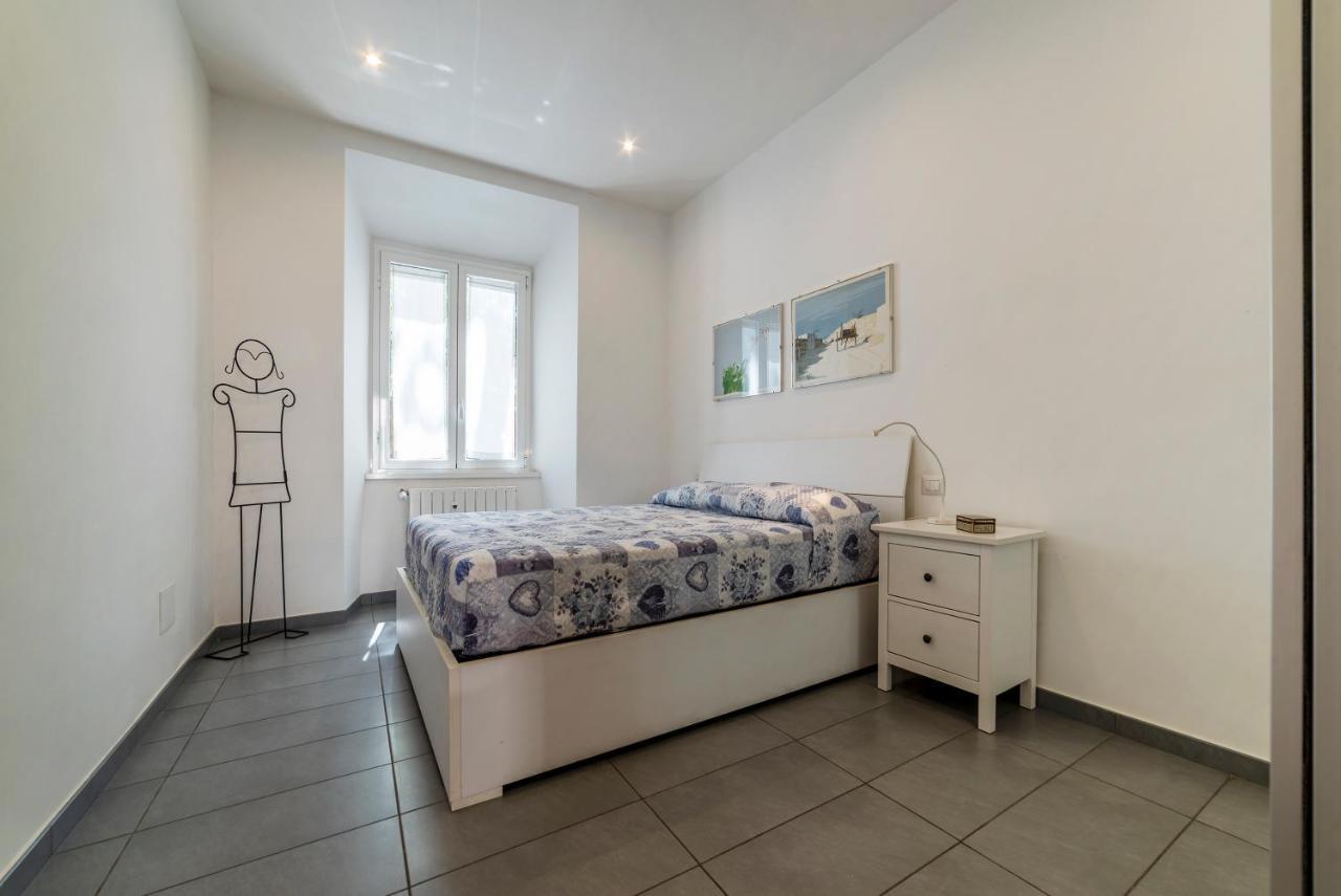 Porta Pia & Torlonia With Balcony Apartment Rome