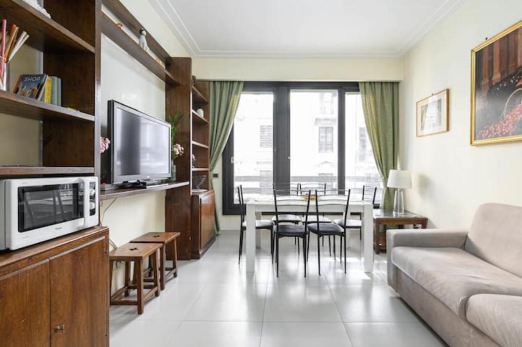Appartement Visconti Apartment. *