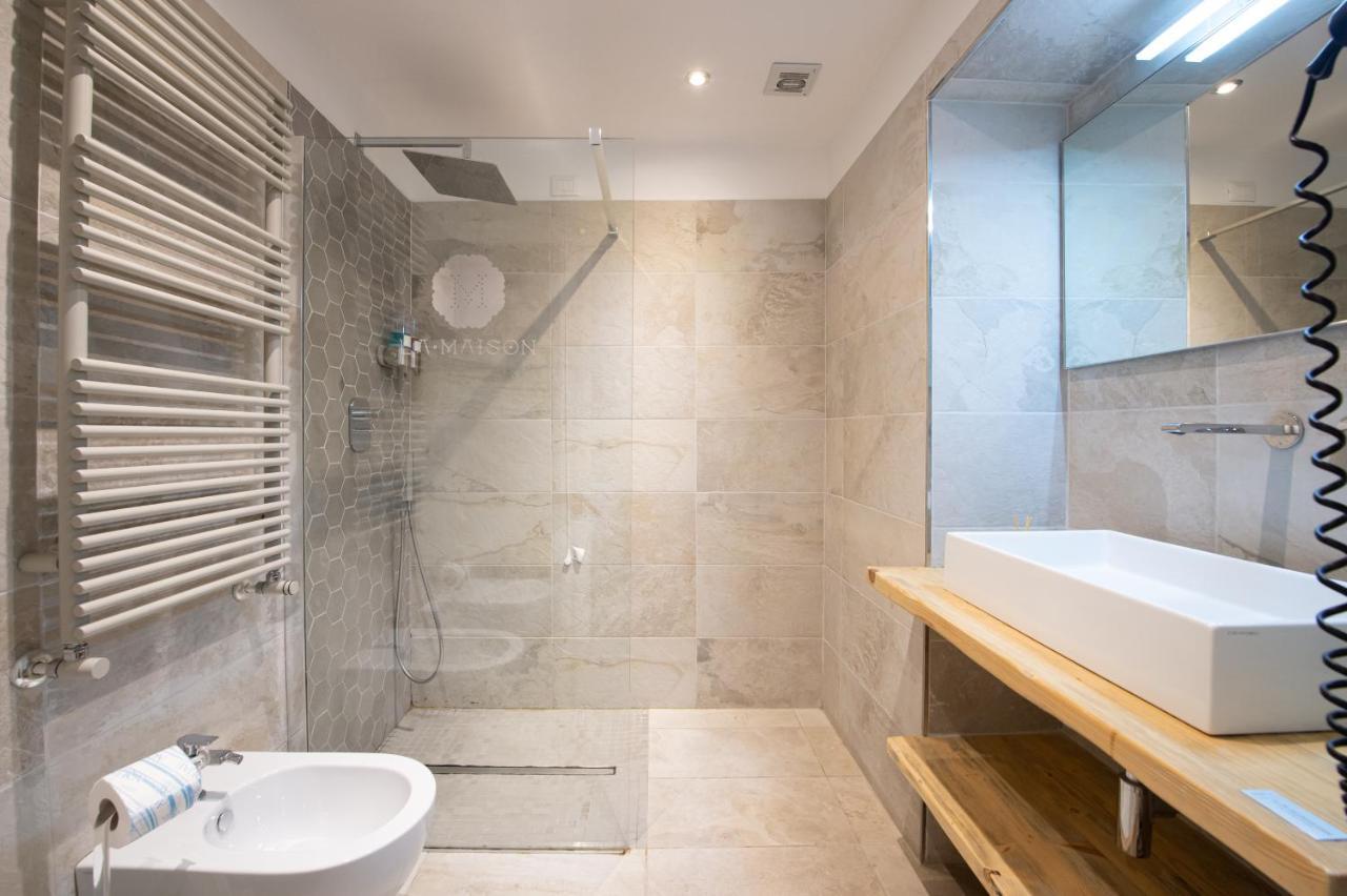 Magenta Luxury Sant'anna