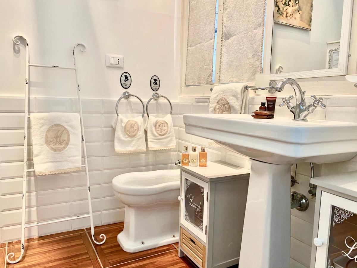 Capo Le Case, Romantic Flat Near Spanish Steps Apartment