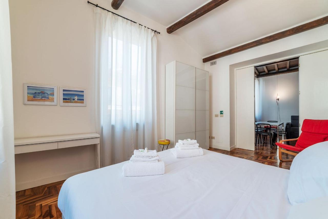 Appartement Casa Isabella Al Colosseo - Fromhometorome *
