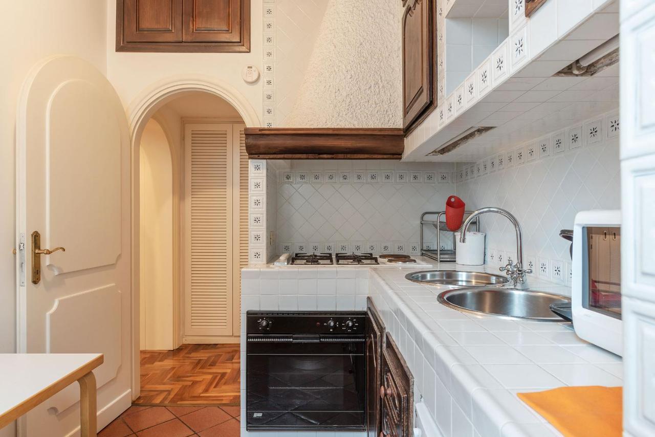 Appartement Casa Isabella Al Colosseo - Fromhometorome *