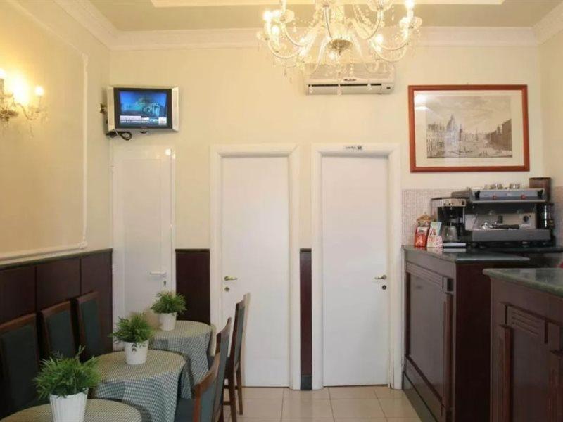 Hotel Chicago Rome