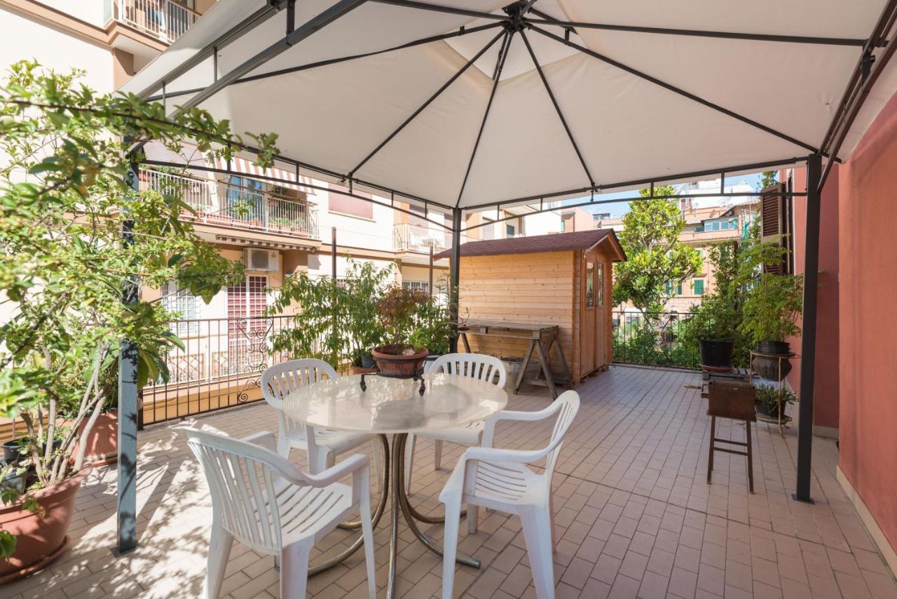 Cornelia Penthouse Bed & Breakfast Roma