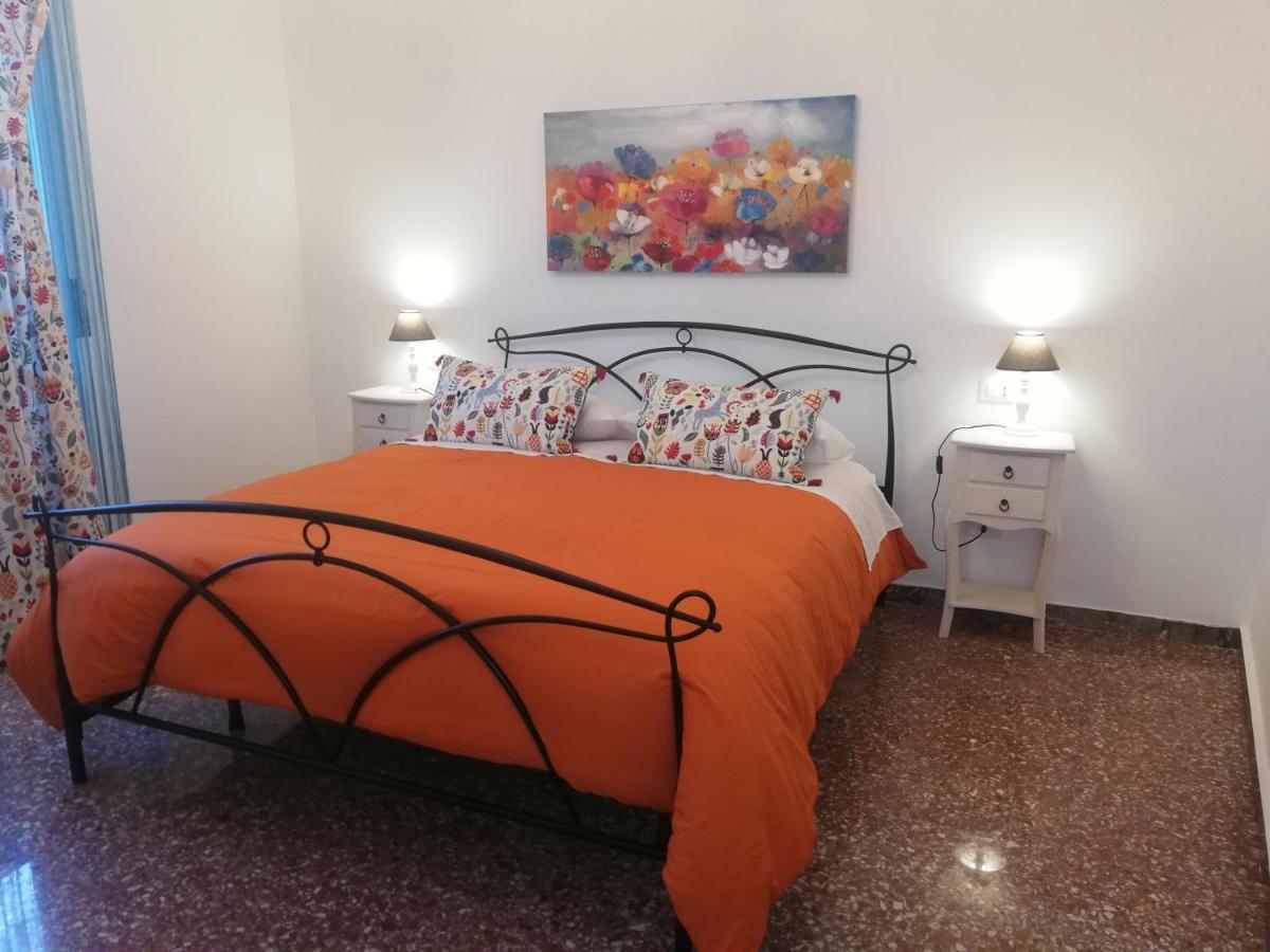 Romantea Bed & Breakfast *