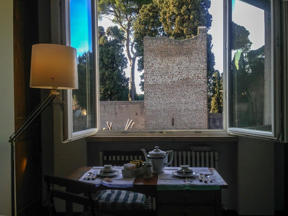 Bed & Breakfast Luminosa Vista Piramide Rome